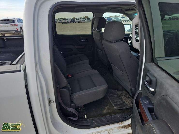 2017-gmc-sierra-1500-image-16