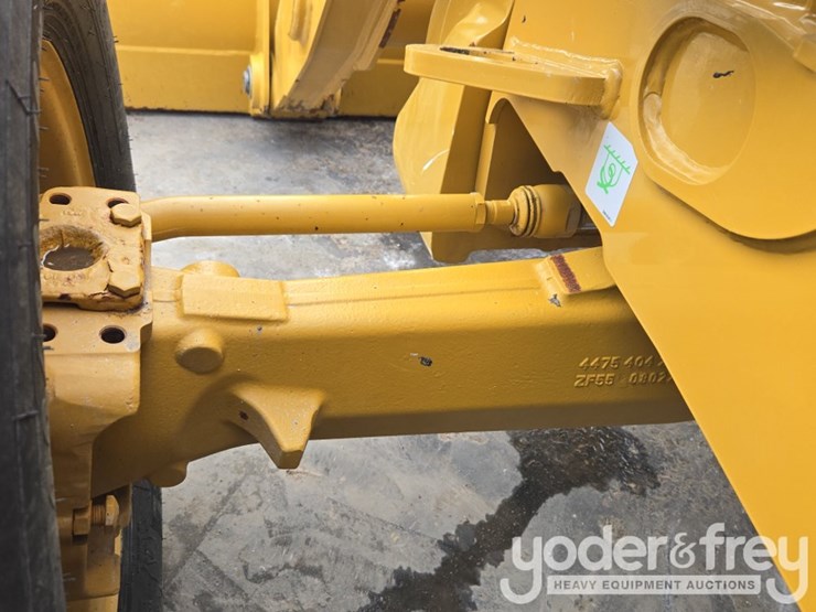 2023-caterpillar-416-image-17