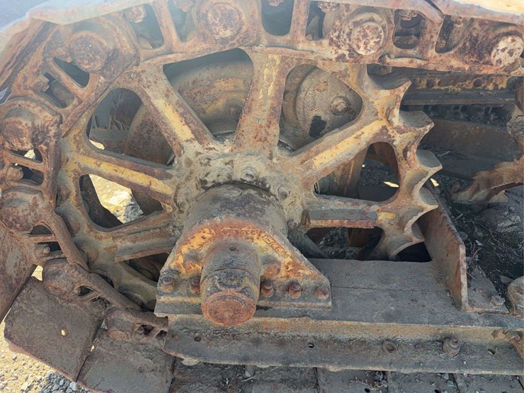 caterpillar-65-image-11