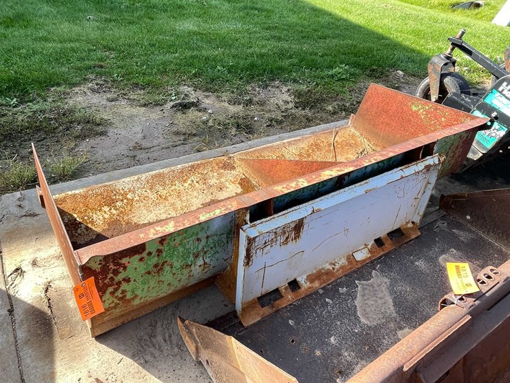 #1816-•-light-duty-straight-edge-skid-steer-bucket-image-6