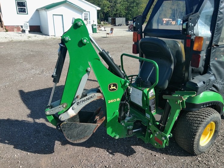 john-deere-1025r-image-16