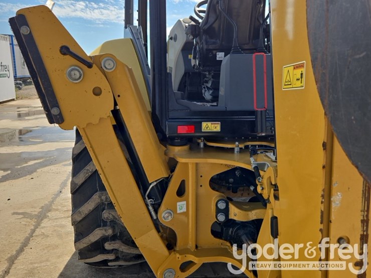 2023-caterpillar-416-image-32