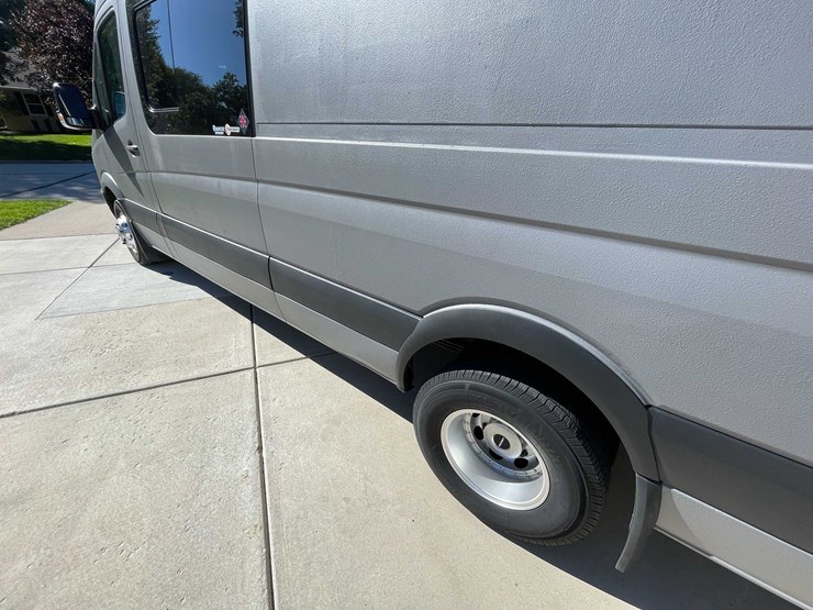 #525-•-2012-mercedes-benz-sprinter-(title-in-delay)-(green-bay,-wi)-image-17