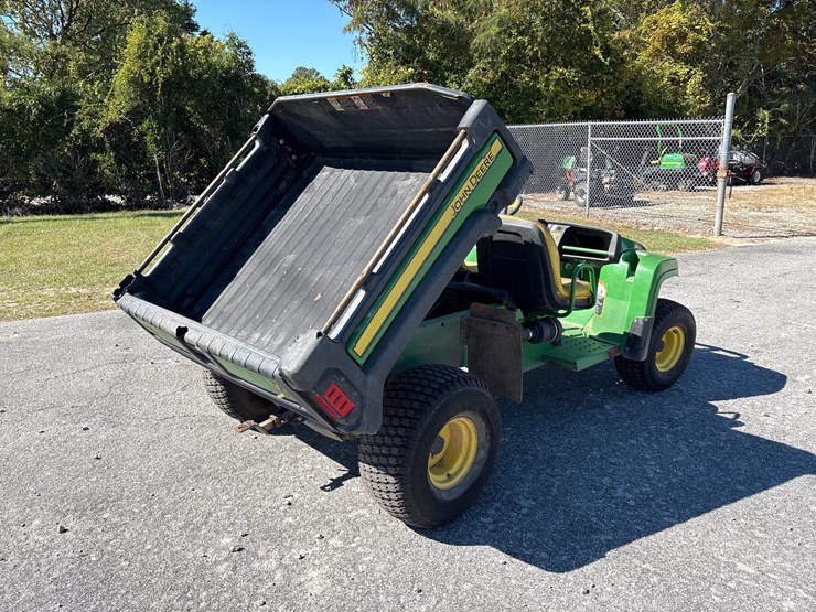 john-deere-turf-gator-image-12