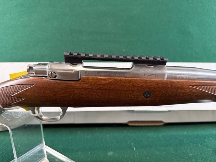 nib-ruger-m77-hawkeye-lh-6.5-creedmoor-rifle-image-10