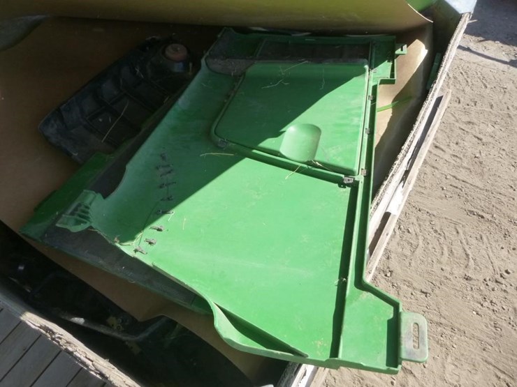 john-deere-460-image-10