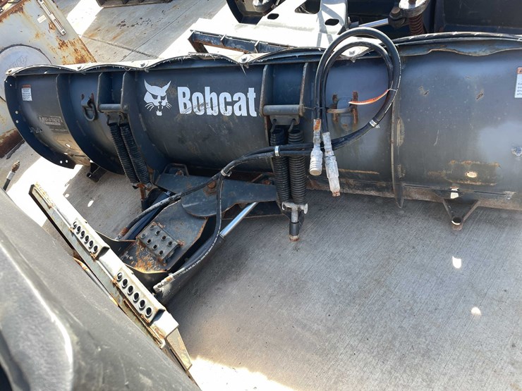 #1819-•-8'-bobcat-straight-blade-snow-plow-image-2