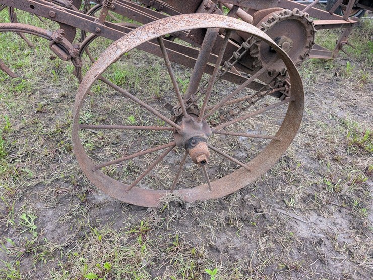 #4066-•-antique-field-cultivator-image-4