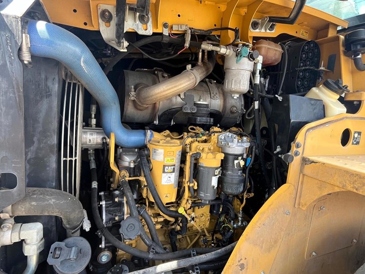 caterpillar-914m-image-17