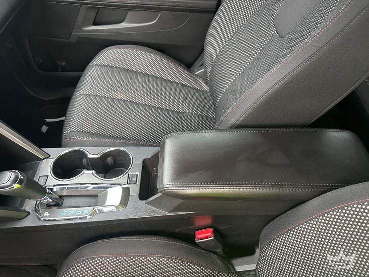 2017-chevrolet-equinox-image-20