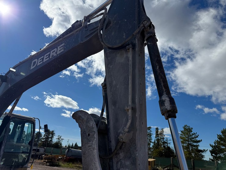 deere-210g-lc-image-20
