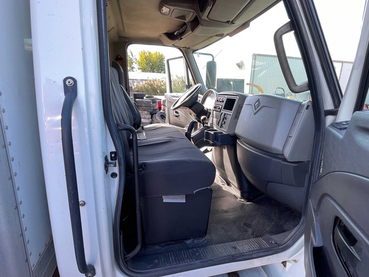 #1796-•-2012-navistar/international-box-truck-with-morgan-box-(has-wisconsin-title)-image-43