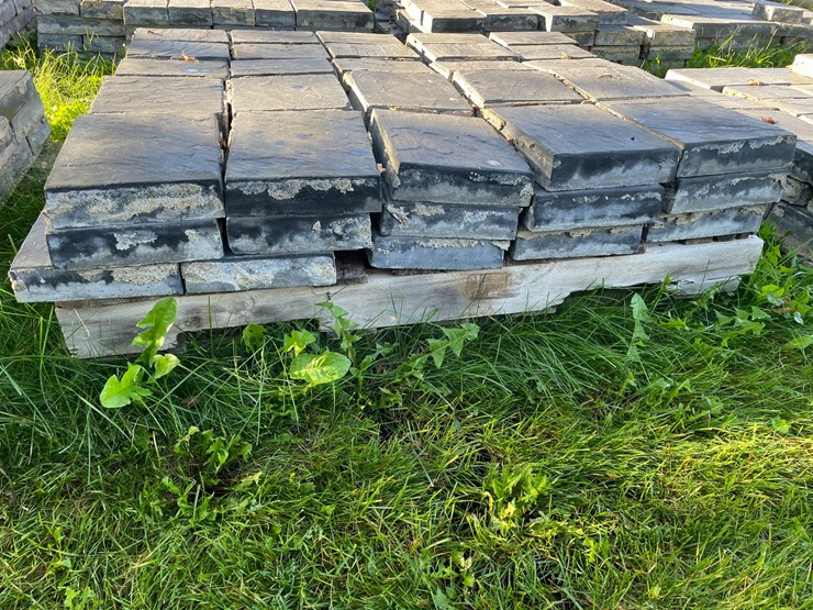 #3179-•-(3)-pallets-of-decorative-pavers-image-6
