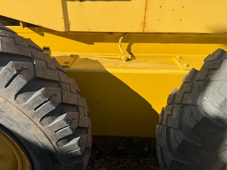 #3534-•-komatsu-gd305a-motor-grader-image-58