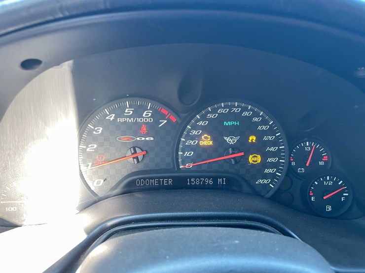 #1789-•-2001-chevy-corvette-(has-wi-title)-image-20