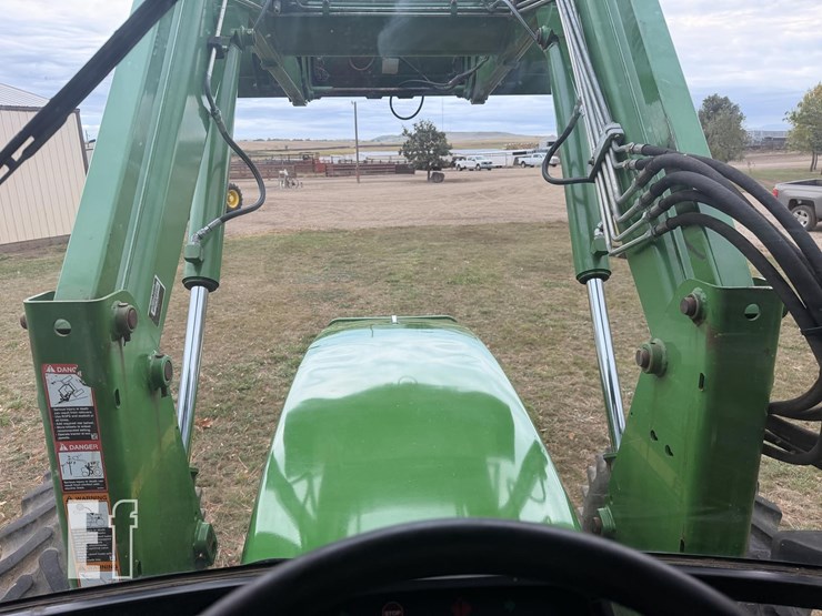 2000-john-deere-7510-image-18