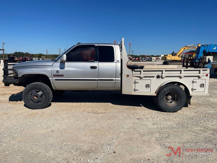 2001-dodge-ram-3500-image-5