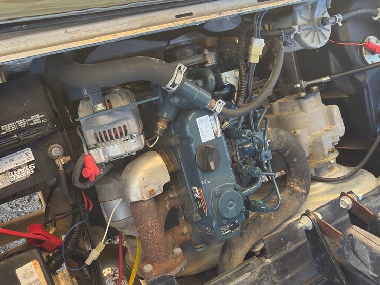 2019-club-car-carryall-1700-image-8