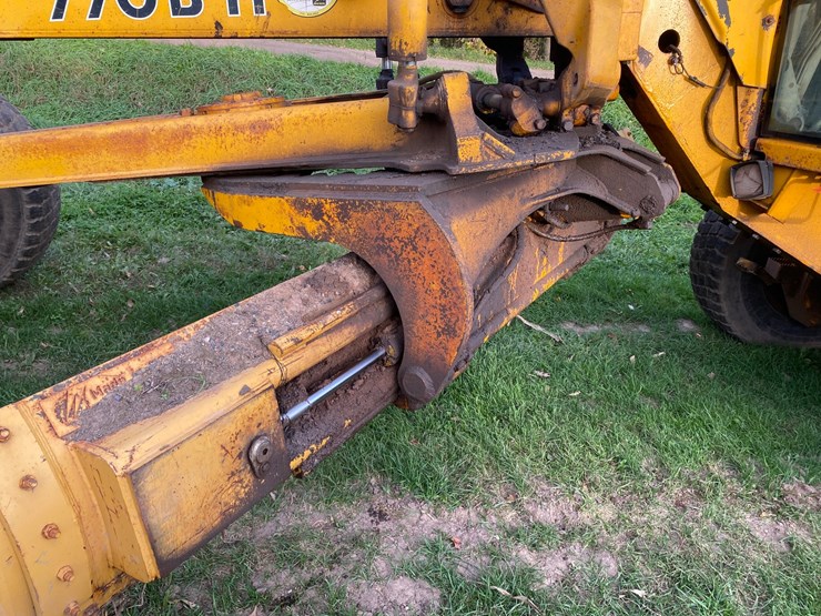 john-deere-770-image-27