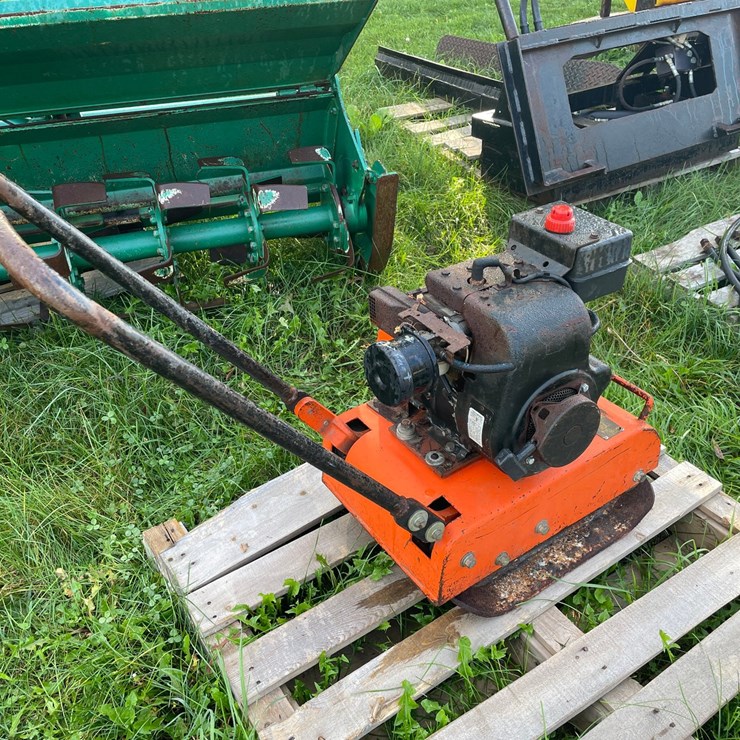 #3242 • Daeheung DVP90 Compactor