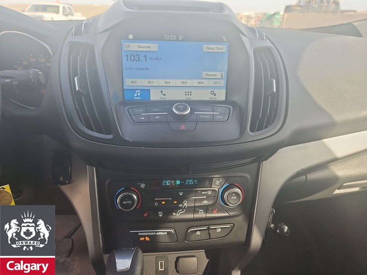 2017-ford-escape-se-image-19