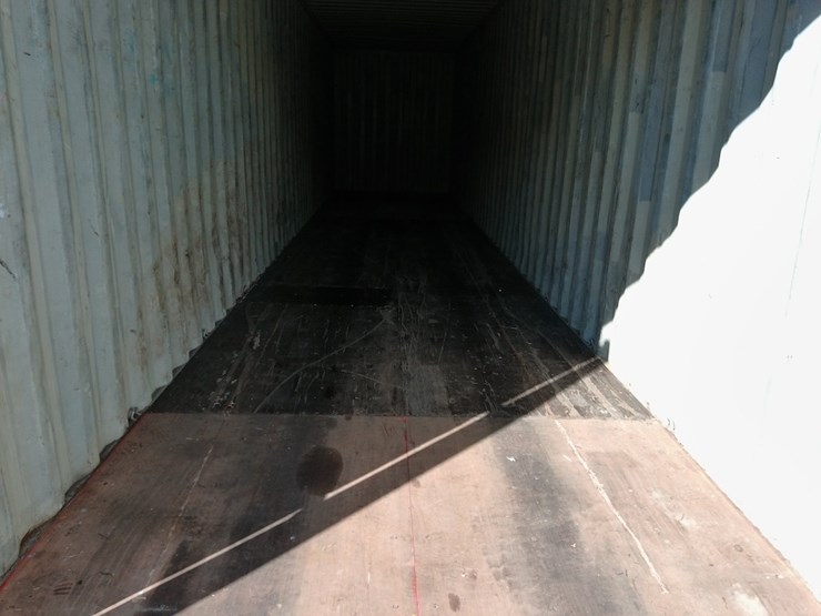 8'x40'x9.5'-high-cube-shipping-container-image-6