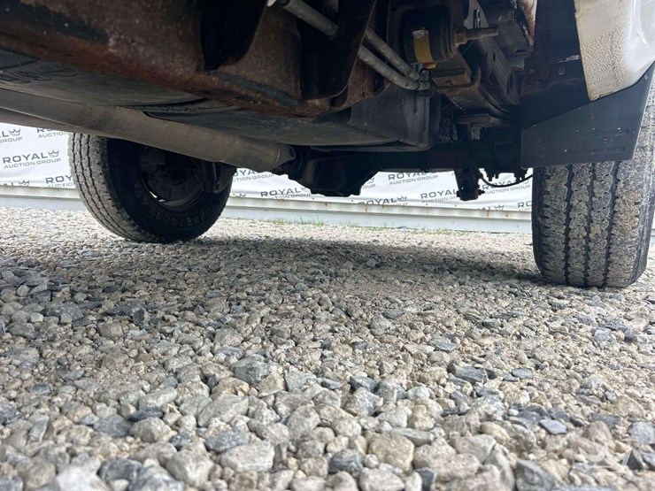 2018-chevrolet-silverado-1500-image-25