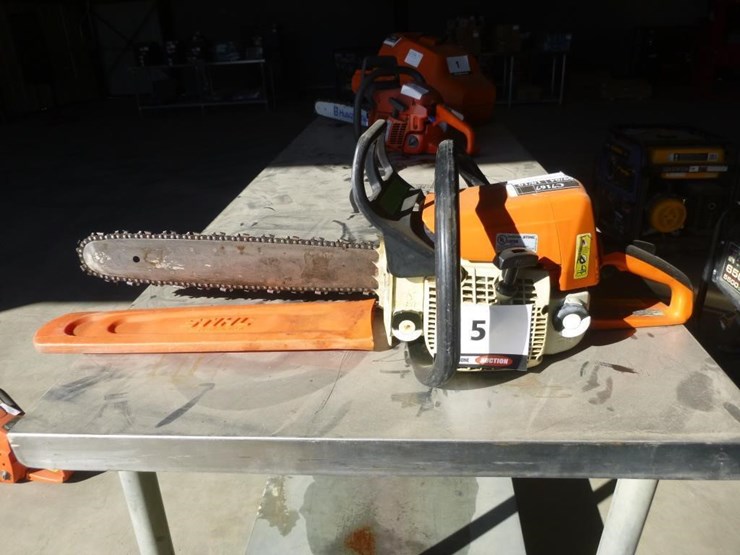 stihl-ms250-gas-chainsaw-image-1