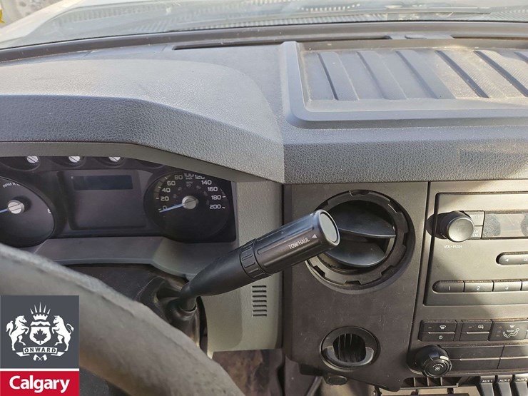 2016-ford-f550-image-27