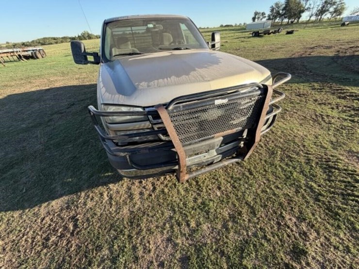 2007-chevrolet-3500-image-24