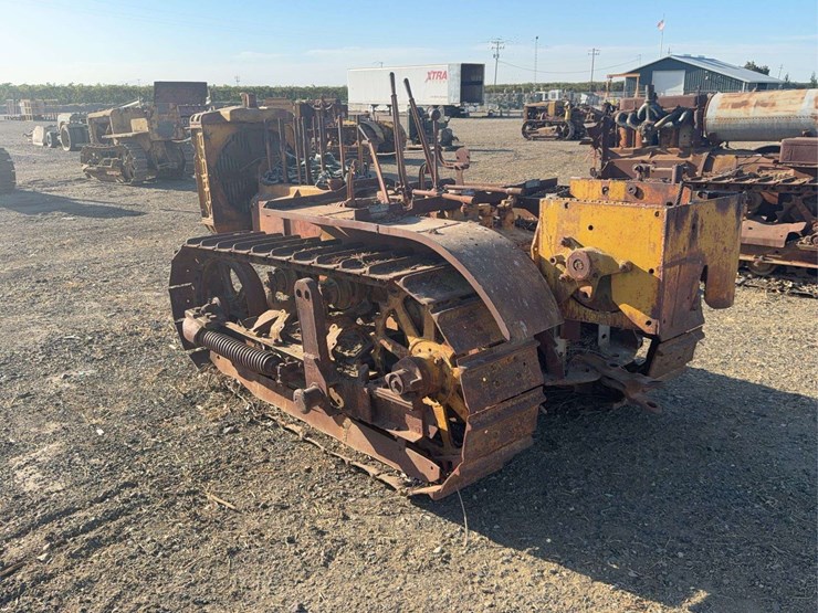 caterpillar-thirty-image-2
