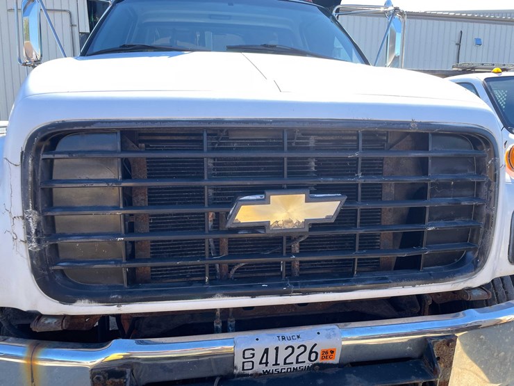 2002-chevrolet-6500-image-46