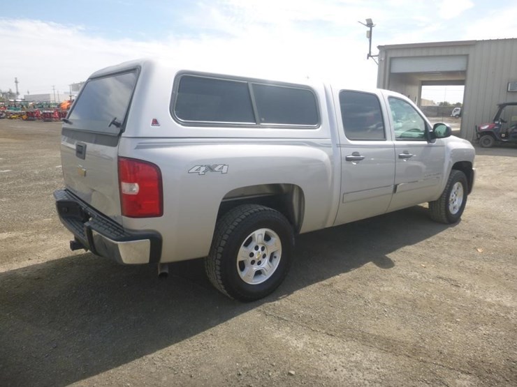2008-chevrolet-1500-image-3