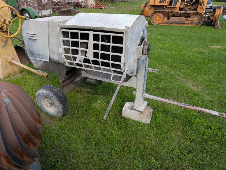 #4091-•-cement-mixer-image-3