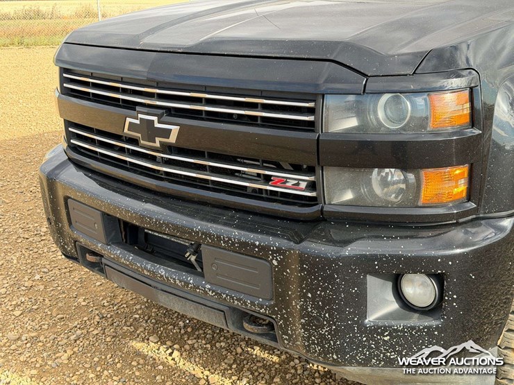 2017-chevrolet-silverado-2500hd-lt-image-33