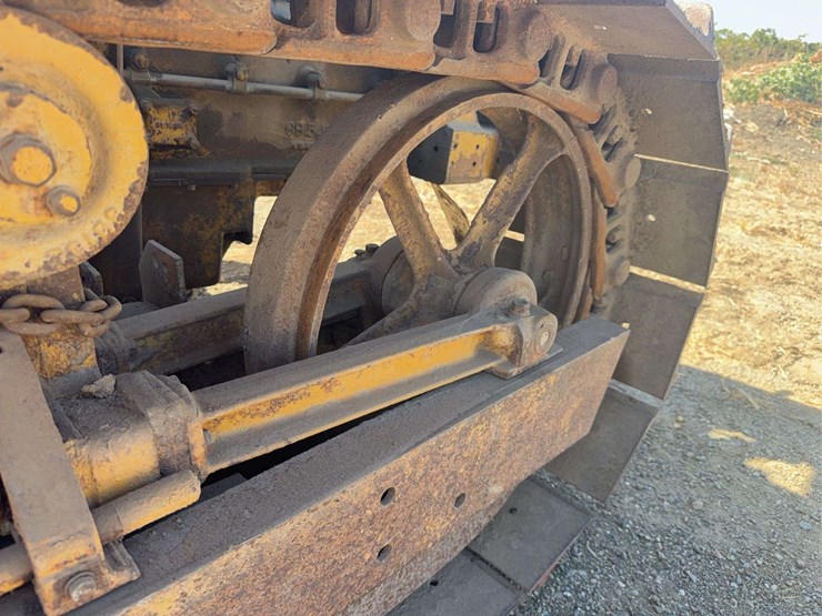 caterpillar-30-image-21