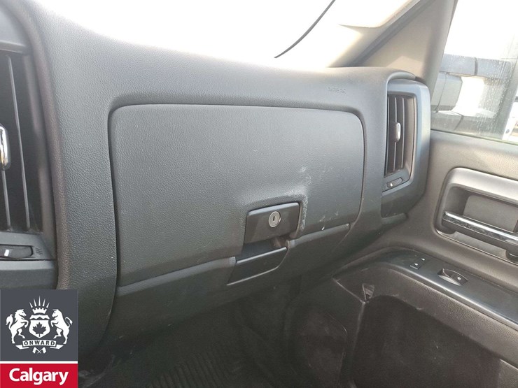 2015-gmc-sierra-2500hd-image-23