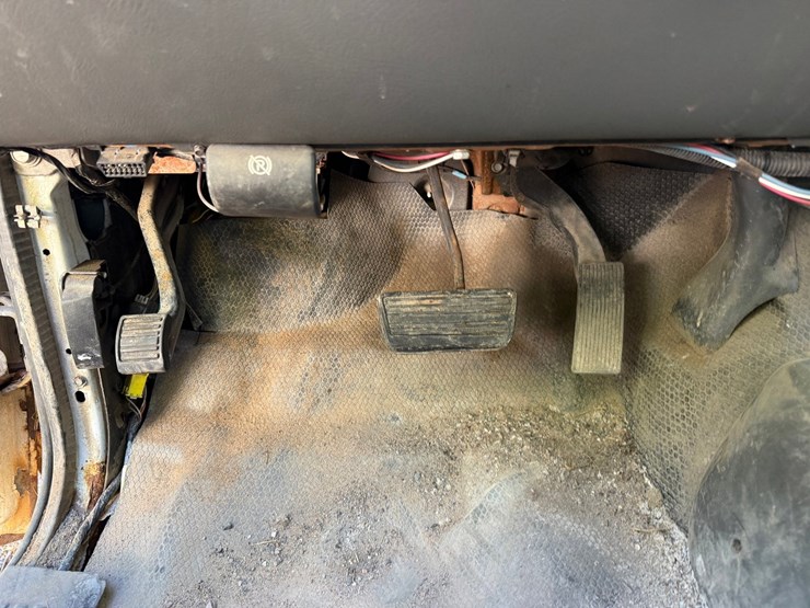 2006-chevrolet-2500-image-52
