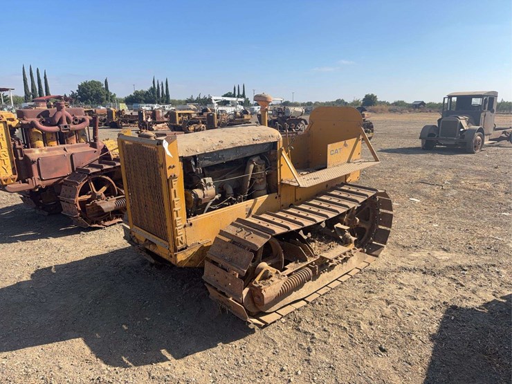 caterpillar-fifteen-image-1