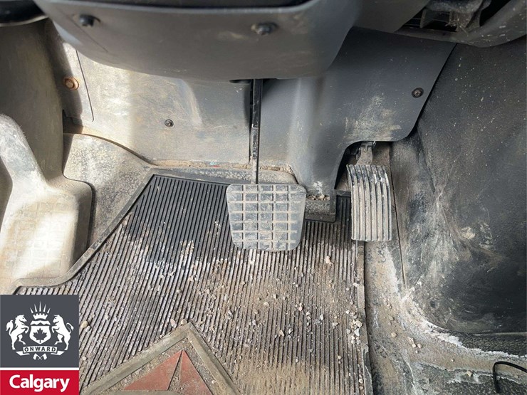 2019-international-workstar-7400-image-21