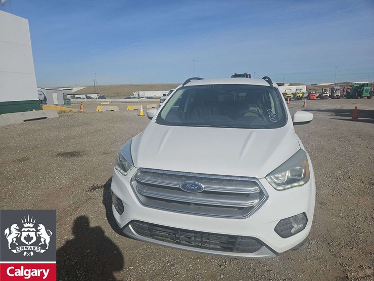2017-ford-escape-se-image-8