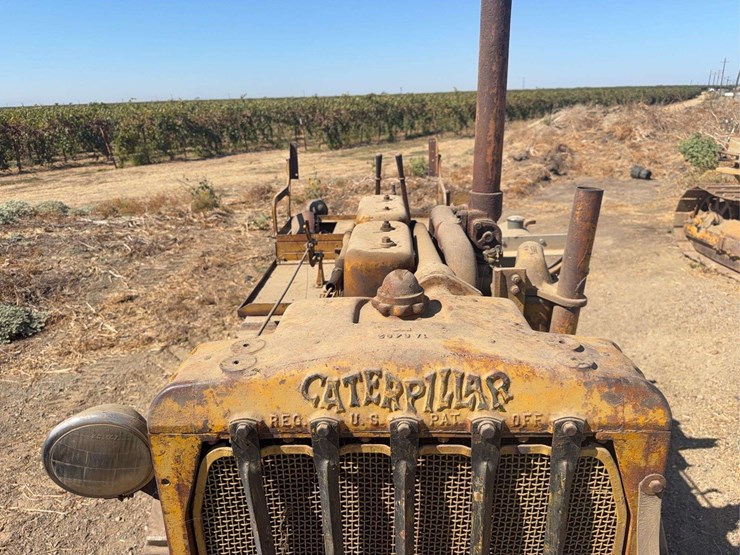 caterpillar-30-image-10