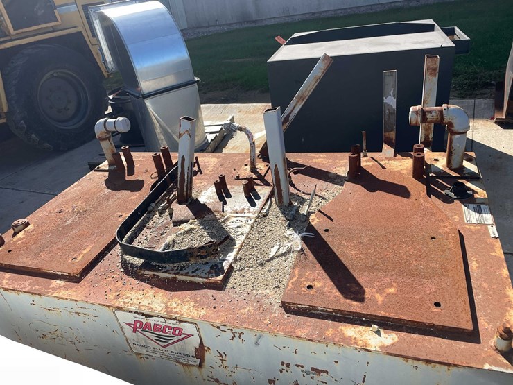 #1838-•-pabco-300-gallon-steel-hydraulic-image-11