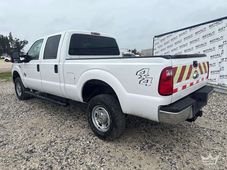 2014-ford-f350-image-4