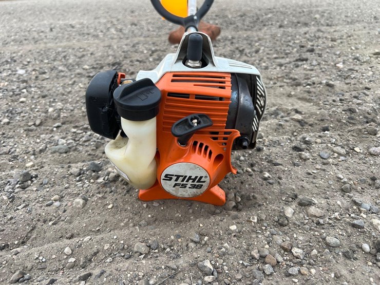 stihl-fs-38-trimmer-image-4