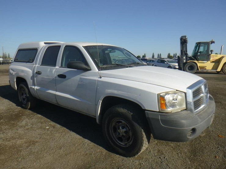 2007-dodge-dakota-image-3