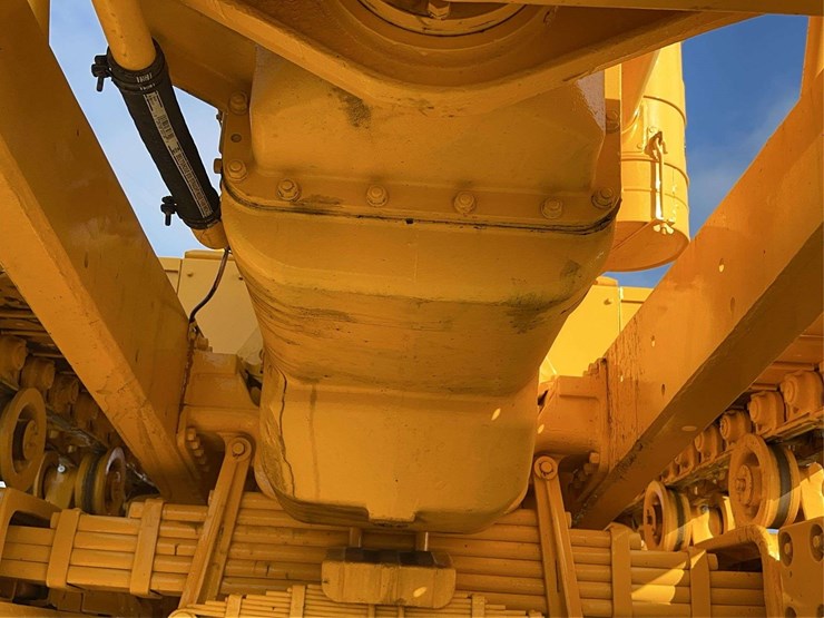 caterpillar-seventy-gas---complete-nut-and-bolt-restoration!-image-14
