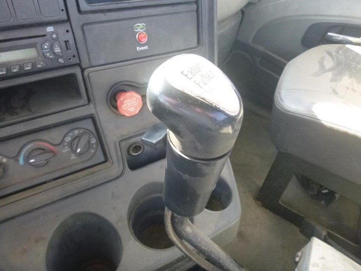 2012-international-prostar-image-14