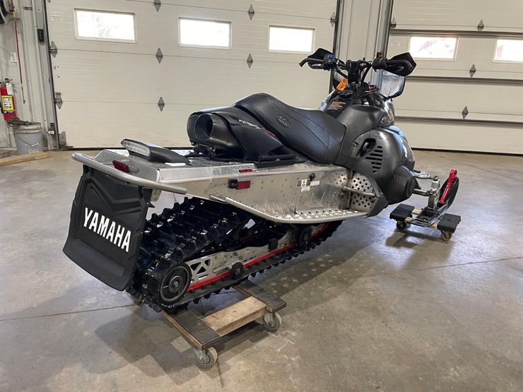 #3152-•-2008-yamaha-fx-nytro-snowmobile-image-6