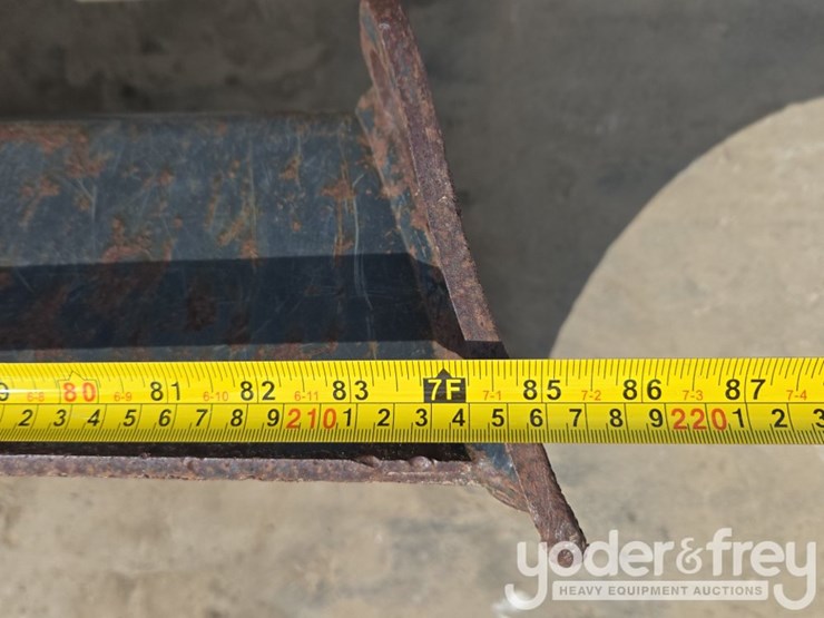 2020-deere-85g-image-24